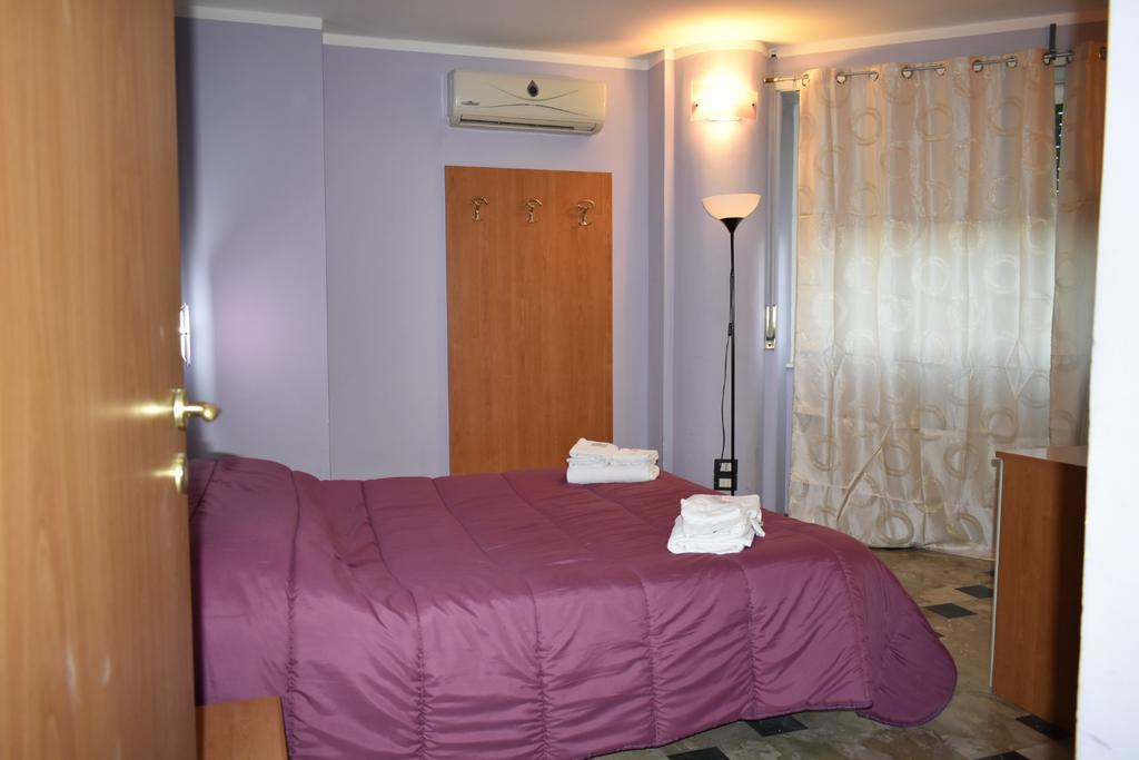 B&B Sul Molo Катания Екстериор снимка